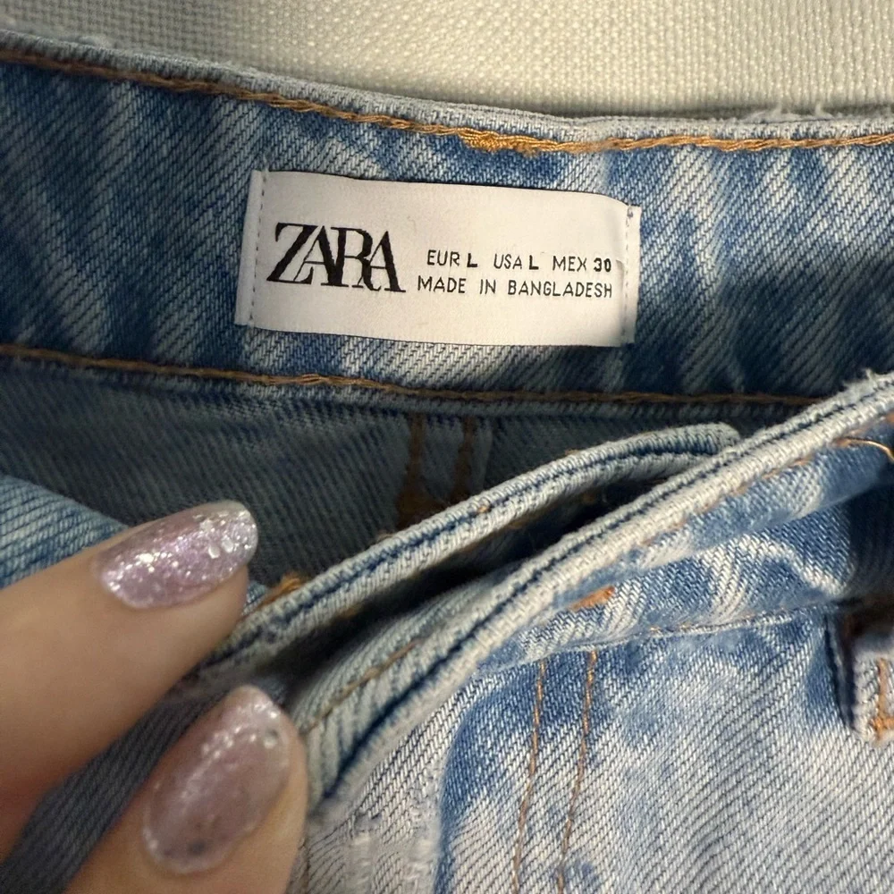 Zara Light Wash Denim Distressed Asymmetrical Mini Skirt Size Large